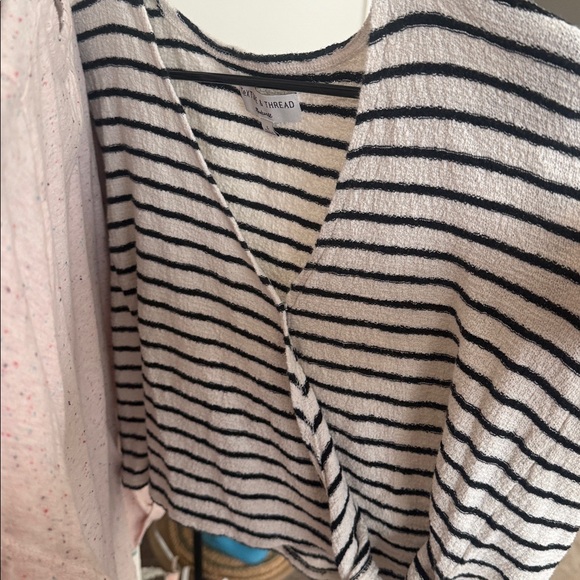 Bundle - Picture 8 of 8